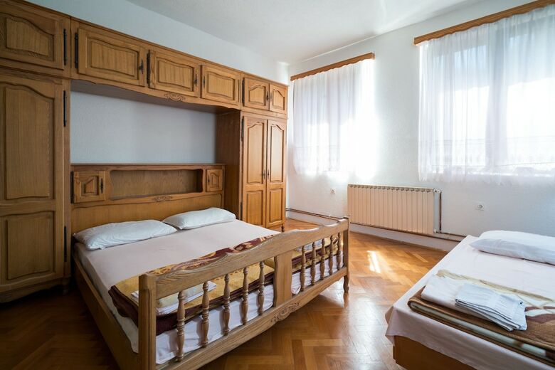Hotel Una-c
