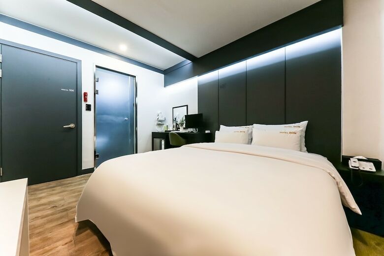 Daejeon Hotel Bon