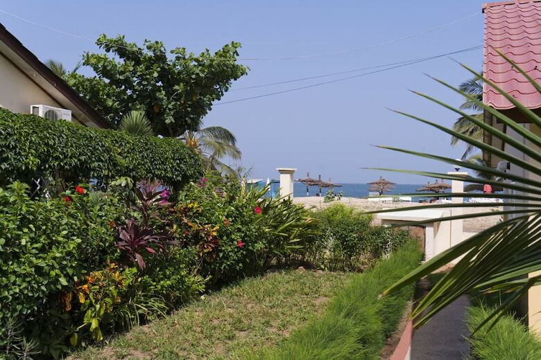 Aparthotel Kunta Kinteh Beach Complex