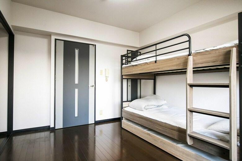 Sumiyoshi Apartment