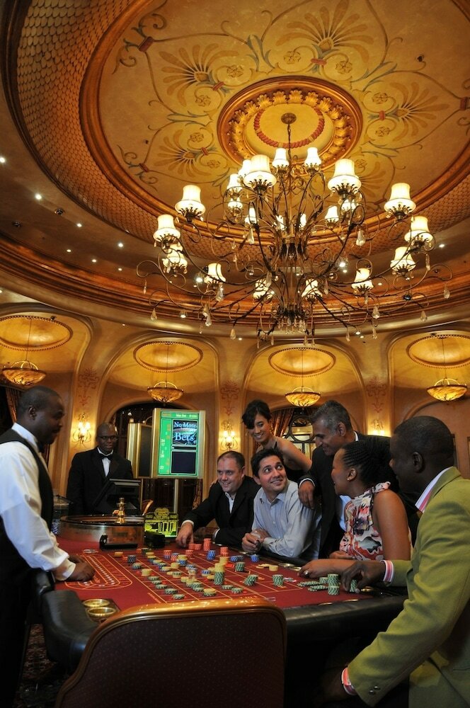 Hotel Peermont Metcourt At Emperors Palace