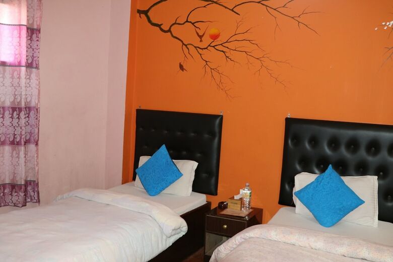 Hotel Happy Home