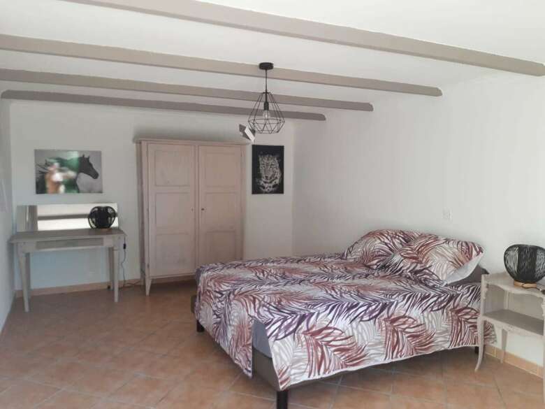 Villa La Pin�de