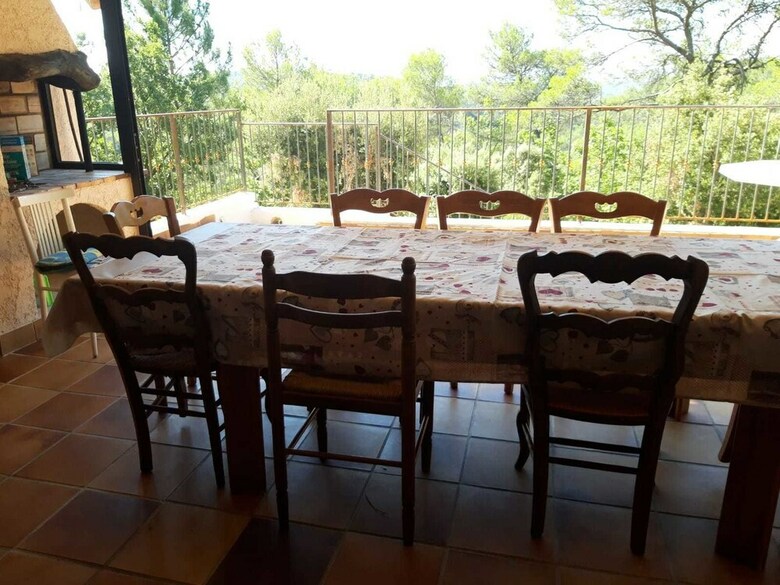 Villa La Pin�de