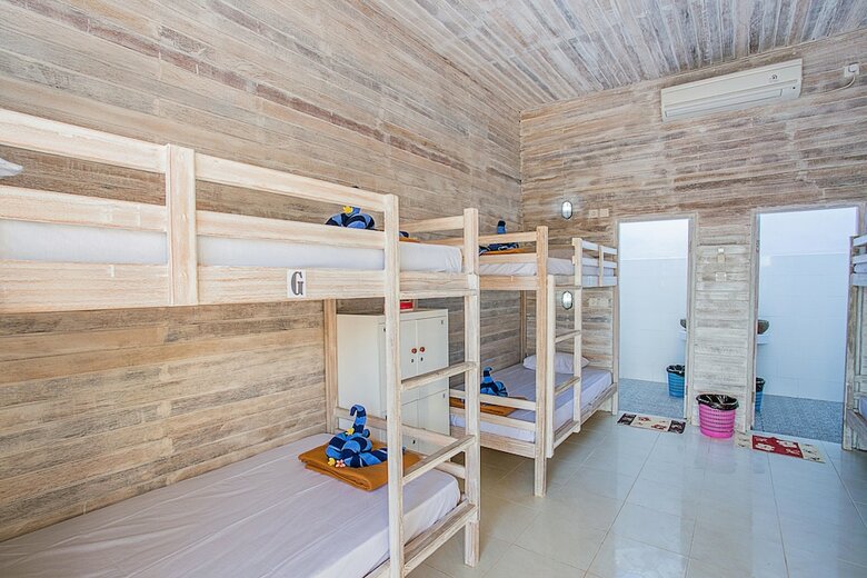 Hostal Candy Bed & Breakfast