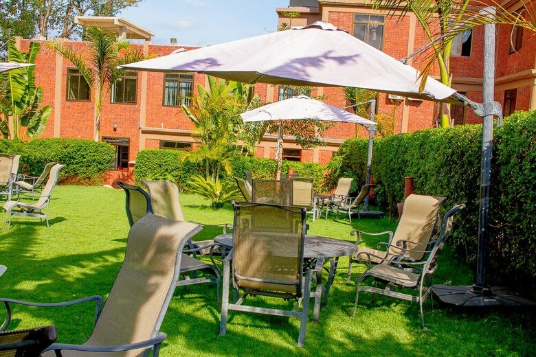 Hotel Summit Lodge