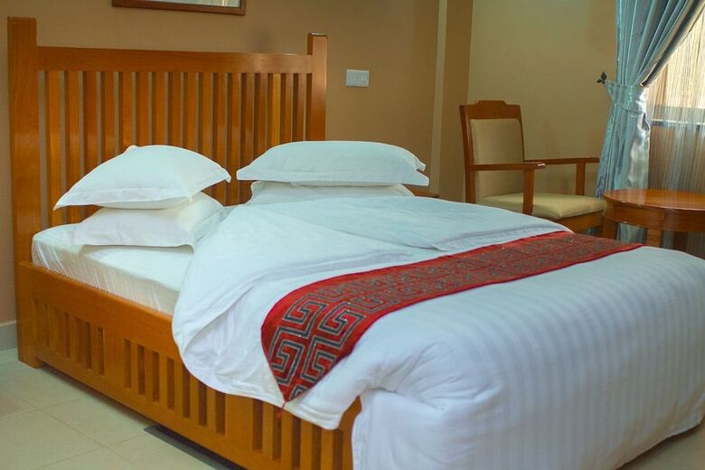 Hotel Summit Lodge