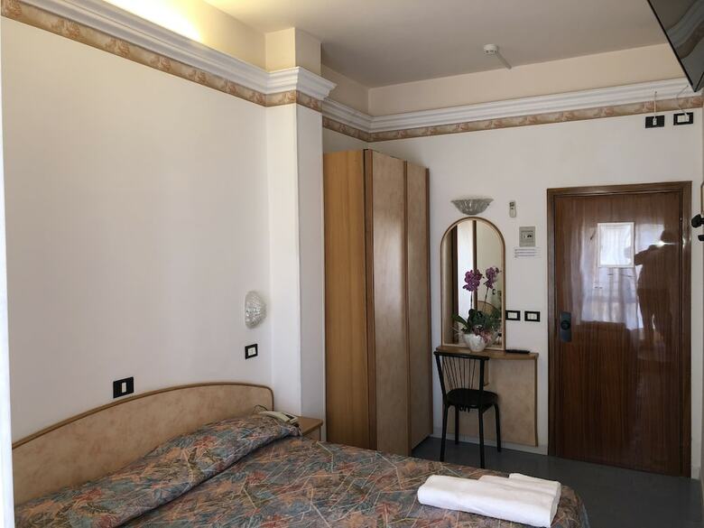 Hotel Augustus