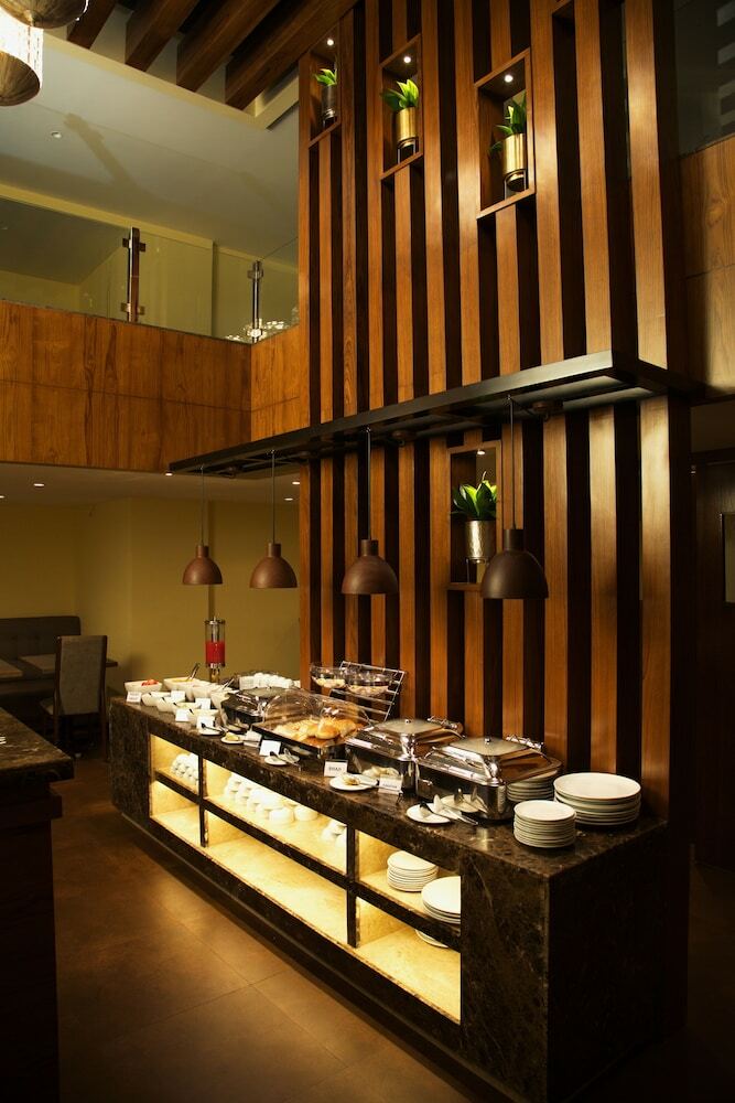 Hotel Grand Kadamba