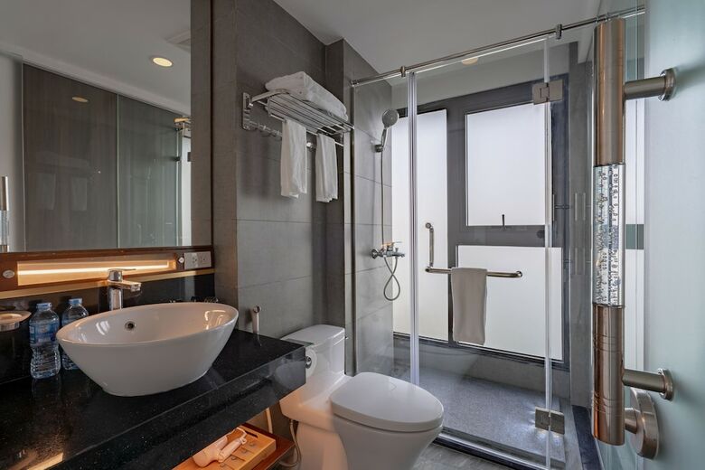 Aparthotel Moon West Lake Serviced Apartment