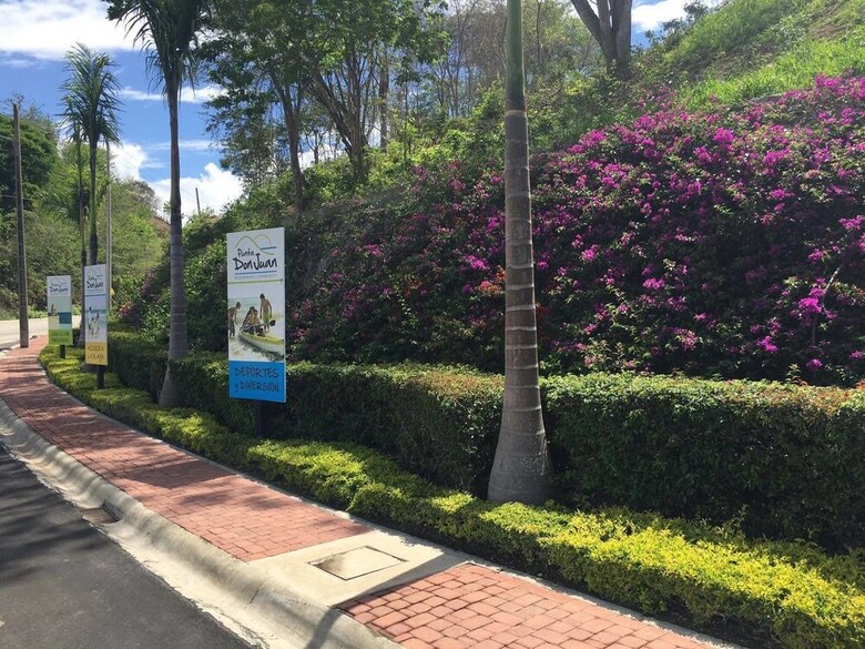 Jama Paradise