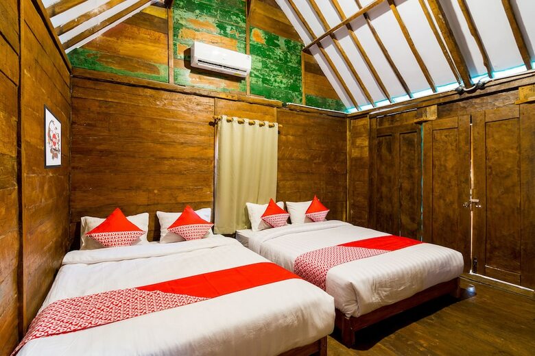 Hostal Oyo 1304 Roemah Gladak Kebon Sidoluhur