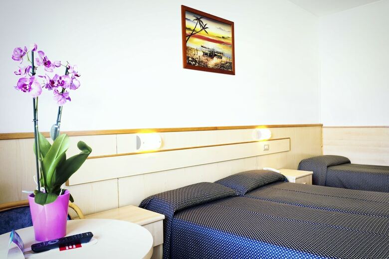 Hotel Saturno