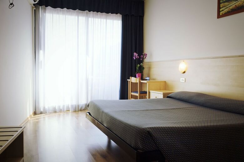 Hotel Saturno