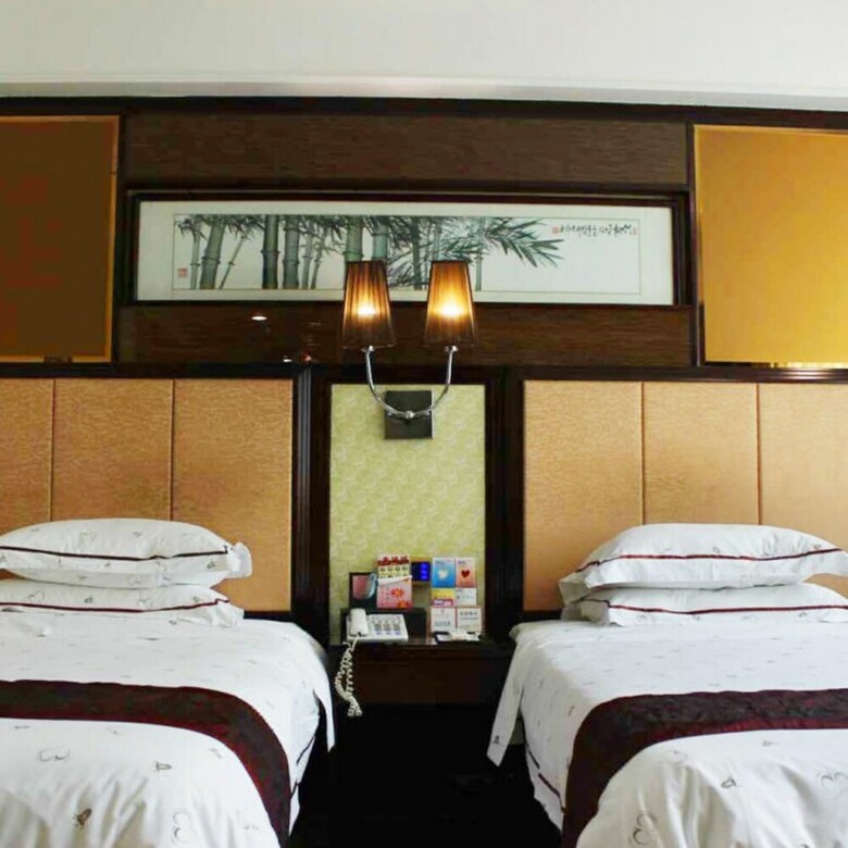 Zhuhai Xinhualian Business Hotel