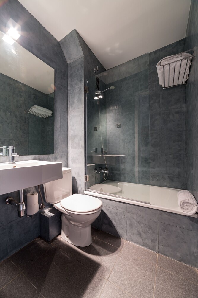 Apartamentos Balmes - �tico Con Piscina Privada En Barcelona