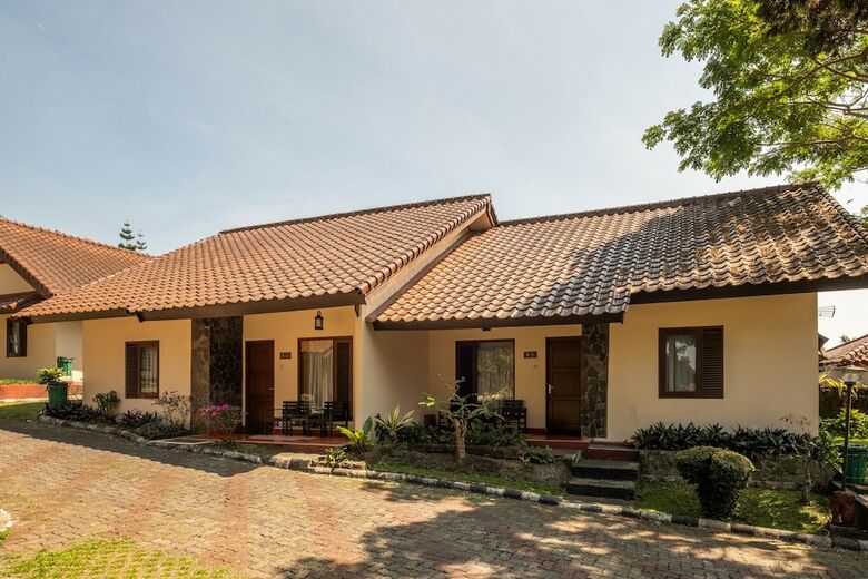 Hotel Capital O 1256 Sangga Buana Resort