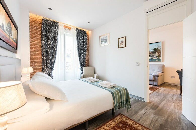 Apartamentos Puerta Del Sol City Centeriv
