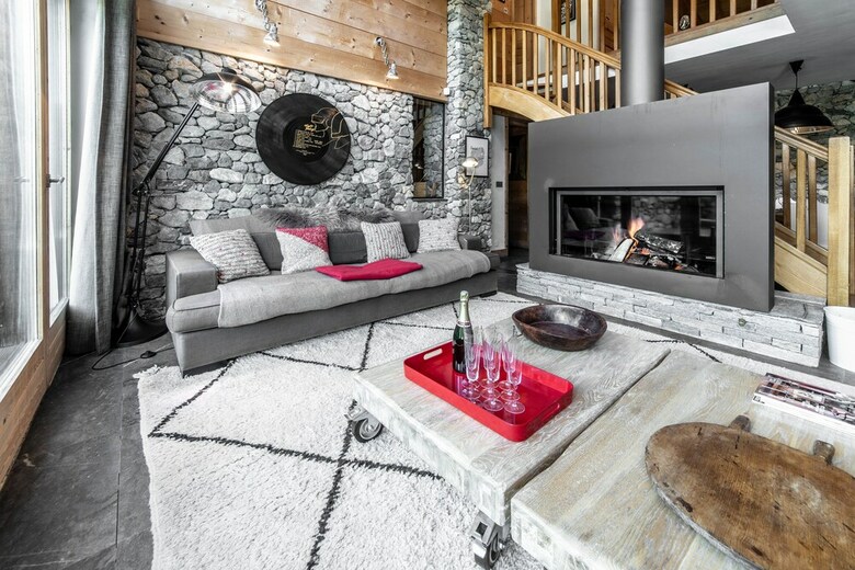 Chalet Luxe, Private Driver, Sauna & Jacuzzi