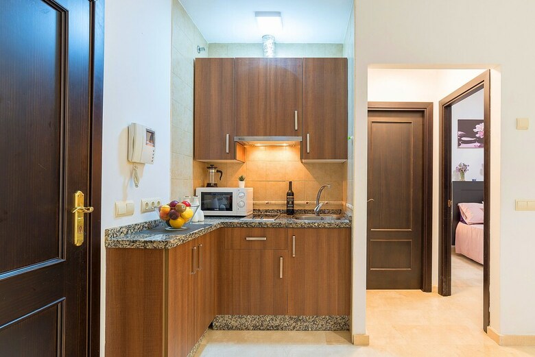 Apartamentos Carreteria City Center