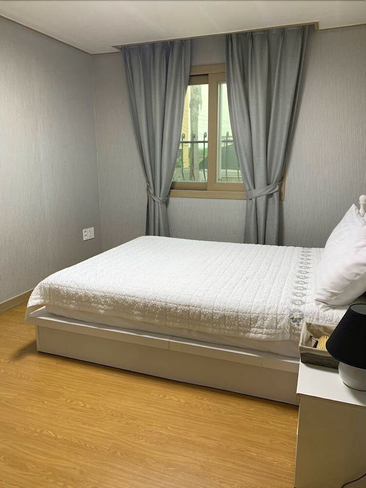 Mi Casa Pension Jeju