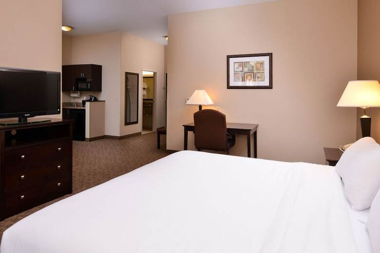 Hotel Holiday Inn Express And Suites Fairmont