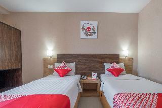 Oyo 1081 Allson City Hotel Makassar