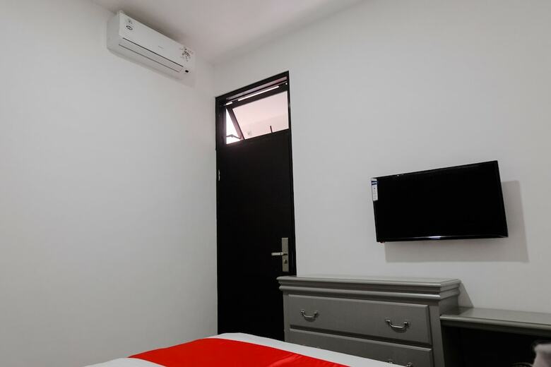 Hotel Oyo 1108 Smart Tlogomas