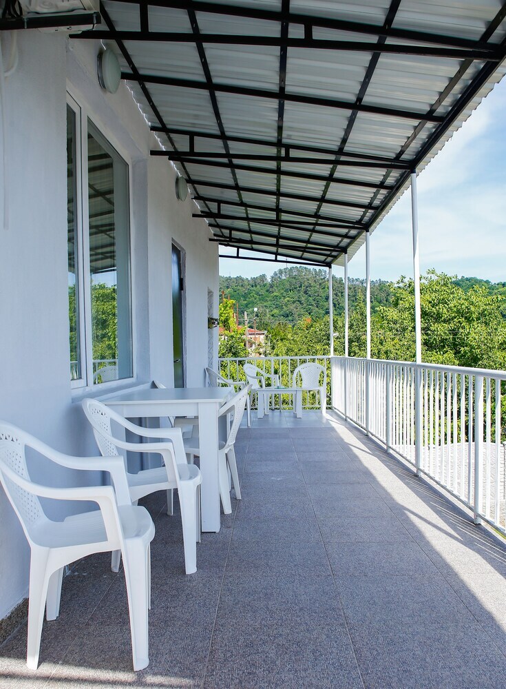 Hotel House #14