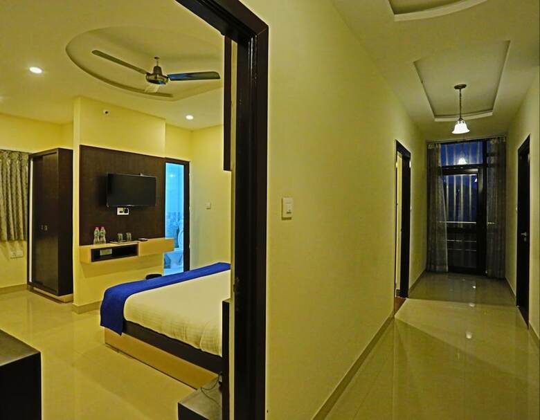 Hotel Suraj Palace