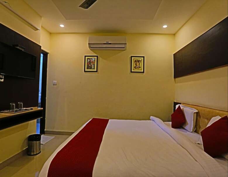 Hotel Suraj Palace