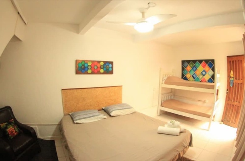 Hostal Surf N Stay