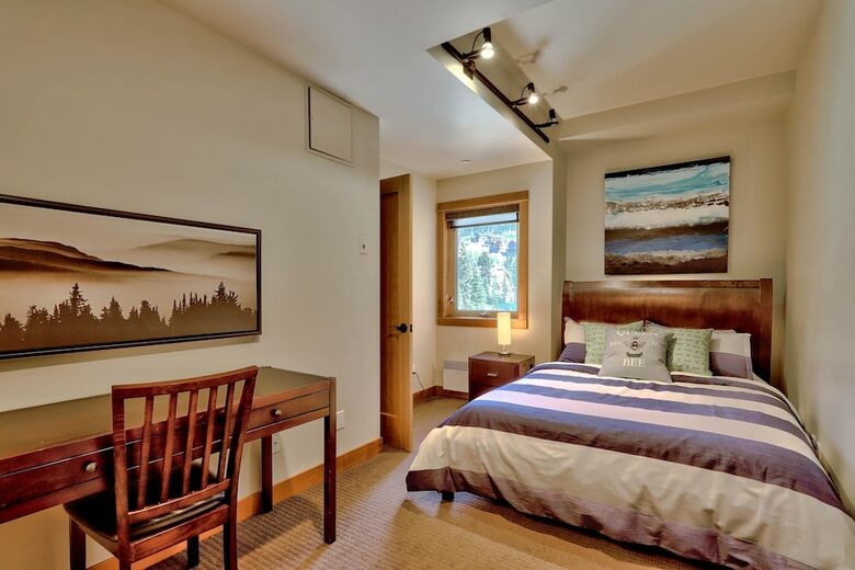 Kookaburra Lodge #401 By Bear Country
