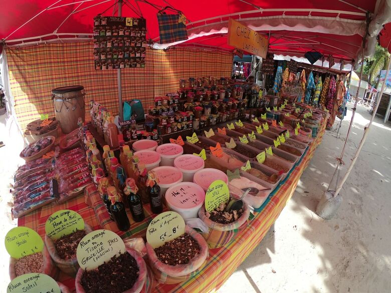 Magnifique Duplex Jacuzzi Proche Plages