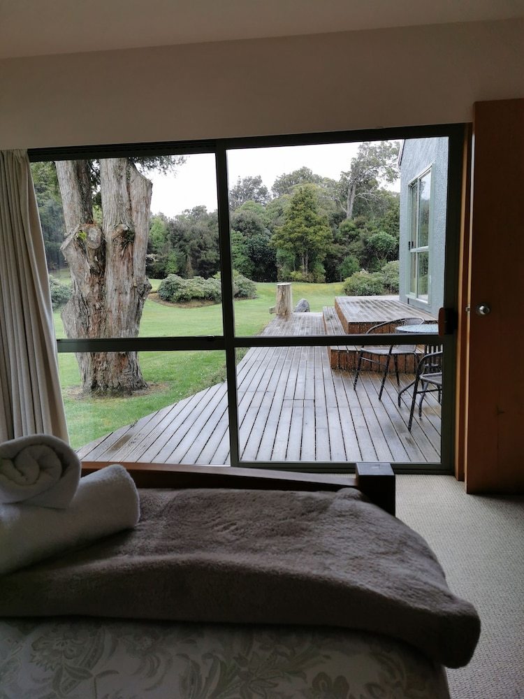 Bed & Breakfast Tui Hideaway