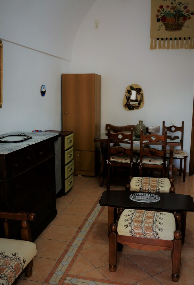 My Catsle Cave Est 1899