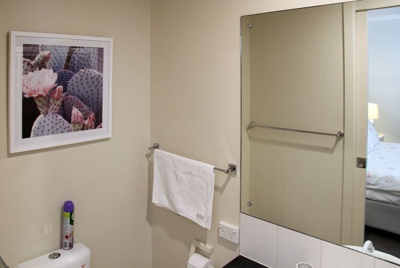 Adelaide Central Apartment - 3br, 2bath & Carpark