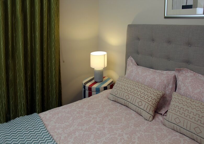 Adelaide Central Apartment - 3br, 2bath & Carpark