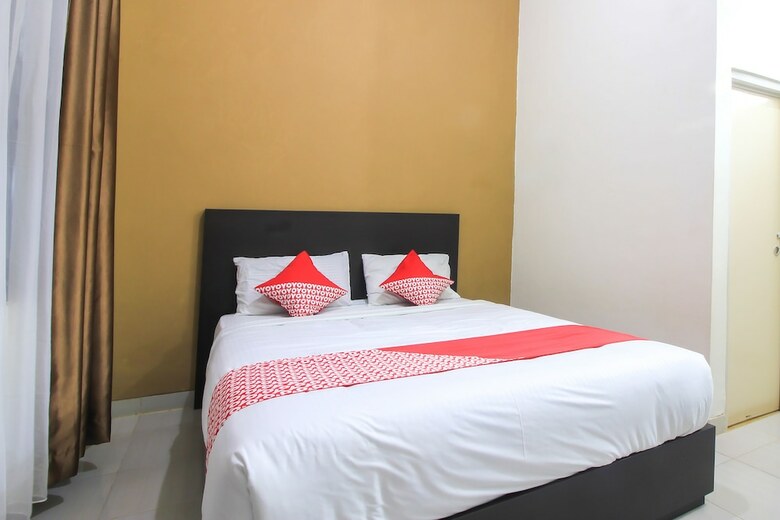 Hostal Oyo 962 Family Homestay