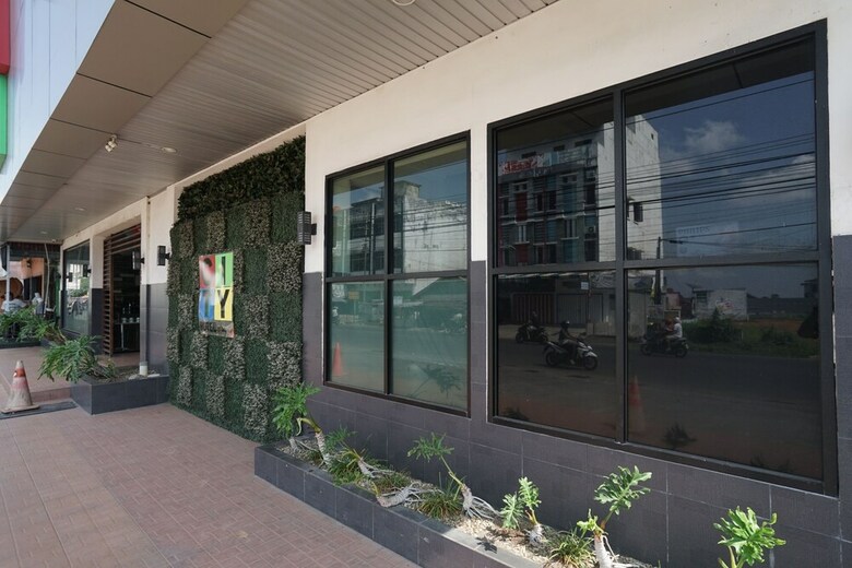 Hostal Oyo 1328 Hotel City