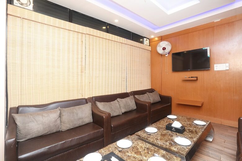 Oyo 557 Hotel Pujan