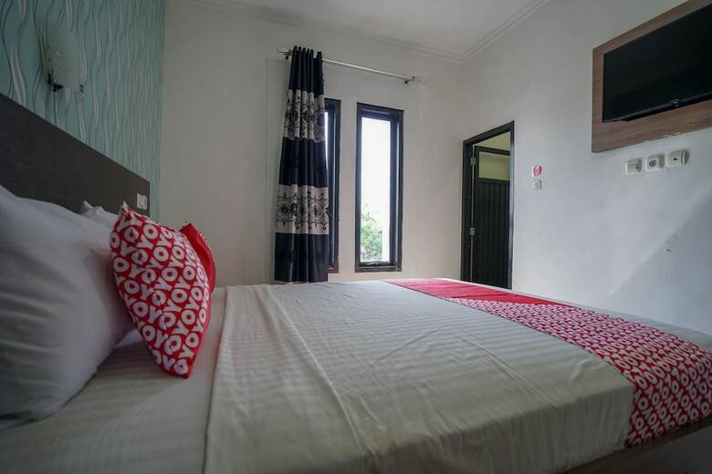 Hostal Oyo 1266 Green Palm Kostel Syariah