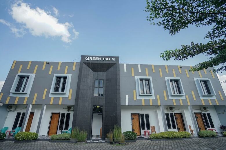 Hostal Oyo 1266 Green Palm Kostel Syariah