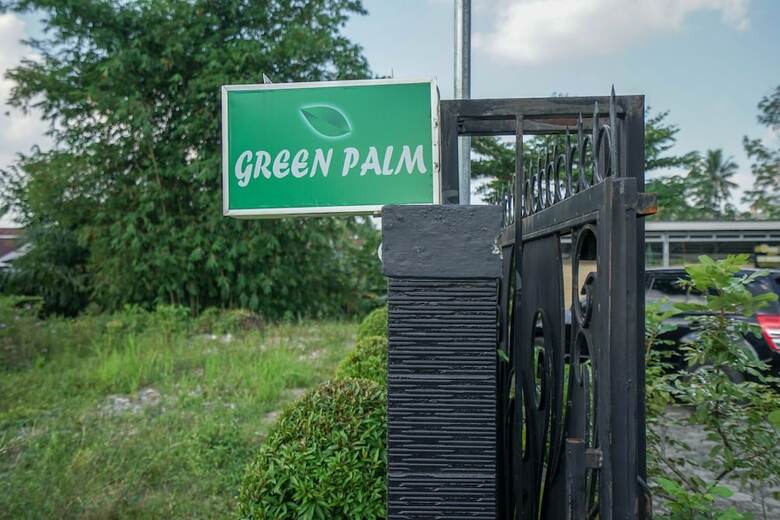 Hostal Oyo 1266 Green Palm Kostel Syariah