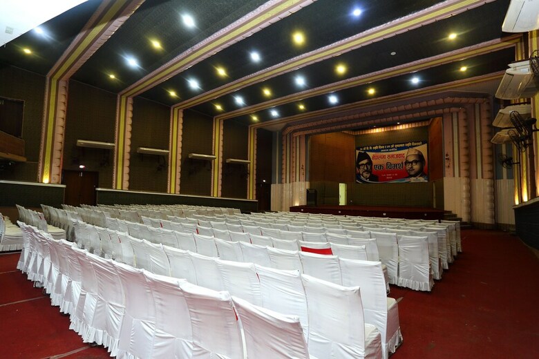Hotel Oyo 564 Town Hall Party Palace
