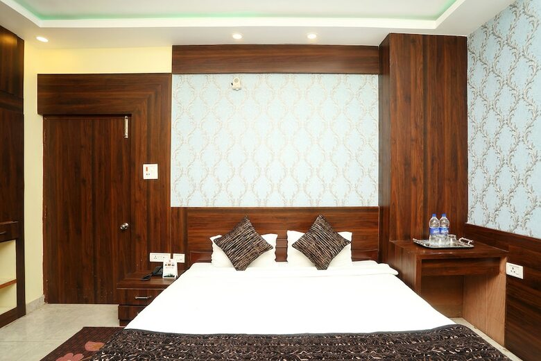 Hotel Oyo 564 Town Hall Party Palace