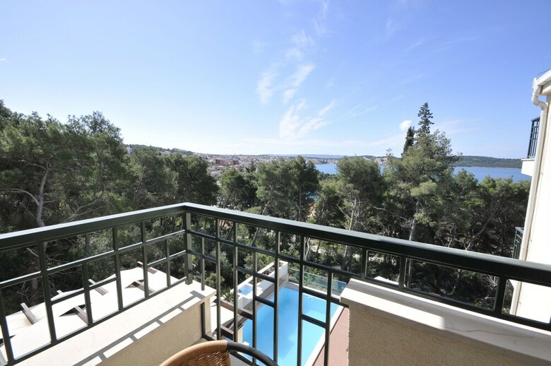 Villa Fani - Apartments And Rooms