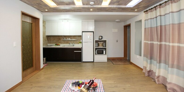Modern House Pension