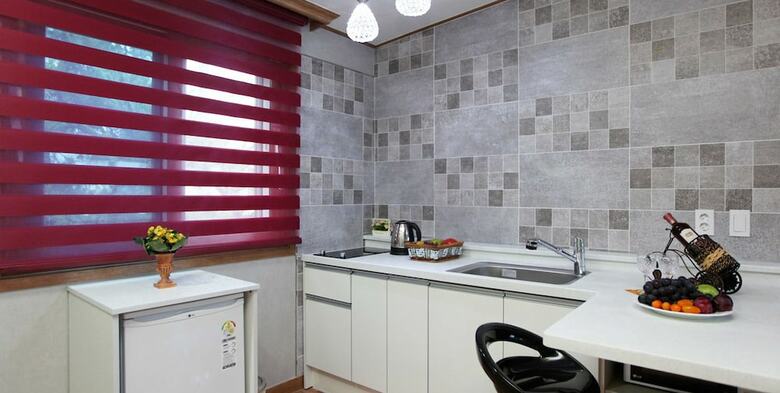 Modern House Pension