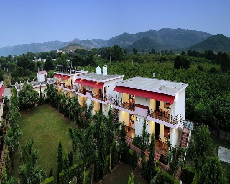 Hotel Ranthambore Bagh Palace